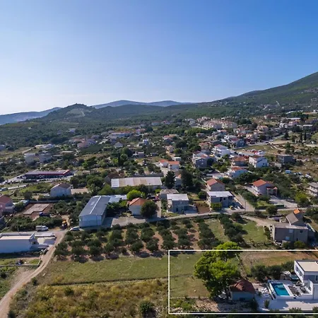 Villa Lea With 4 Bedrooms, 40sqm Pool, Hot-tub, 2km From
