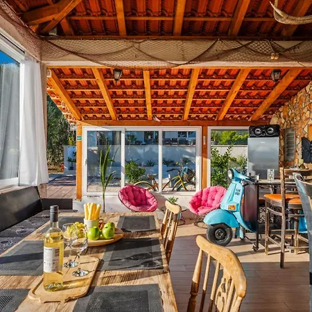 Villa Lea With 4 Bedrooms, 40sqm Pool, Hot-tub, 2km From *